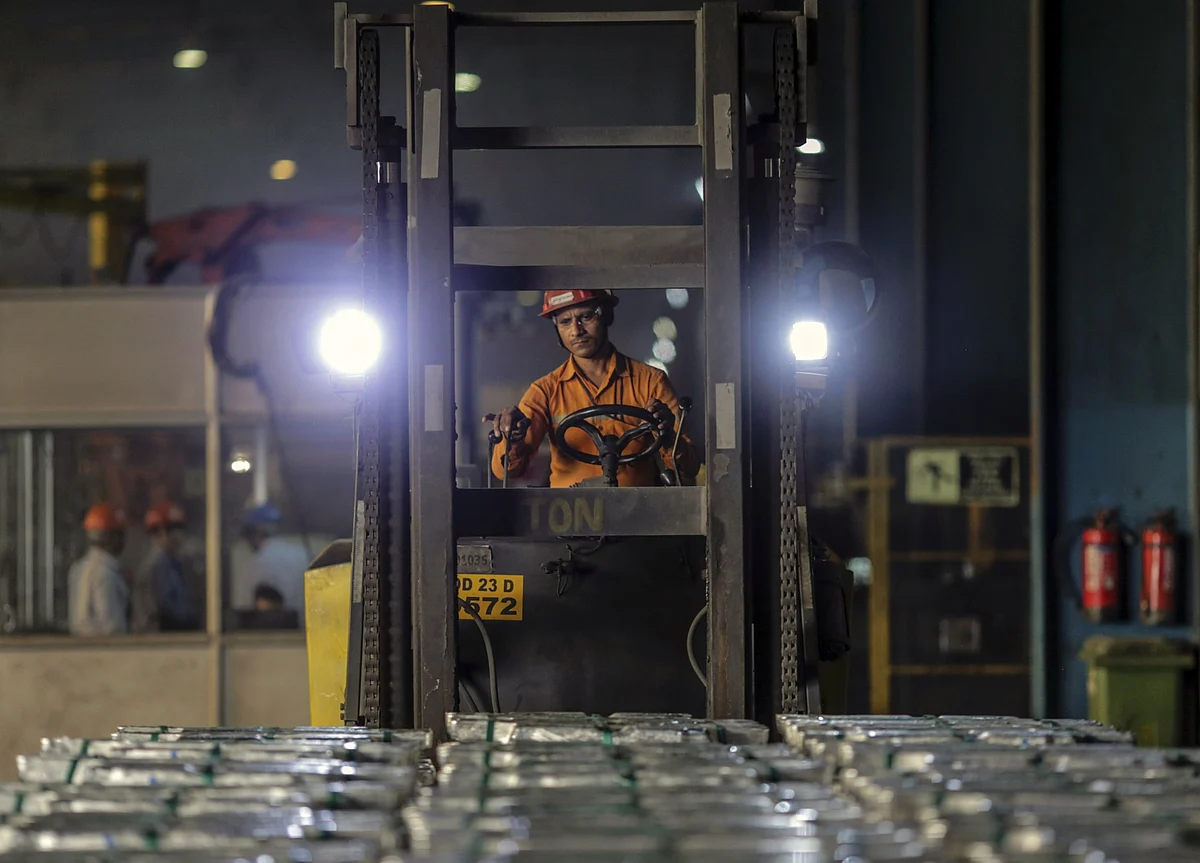 PMI: India’s Manufacturing Activity Heads Towards Stagnation In October