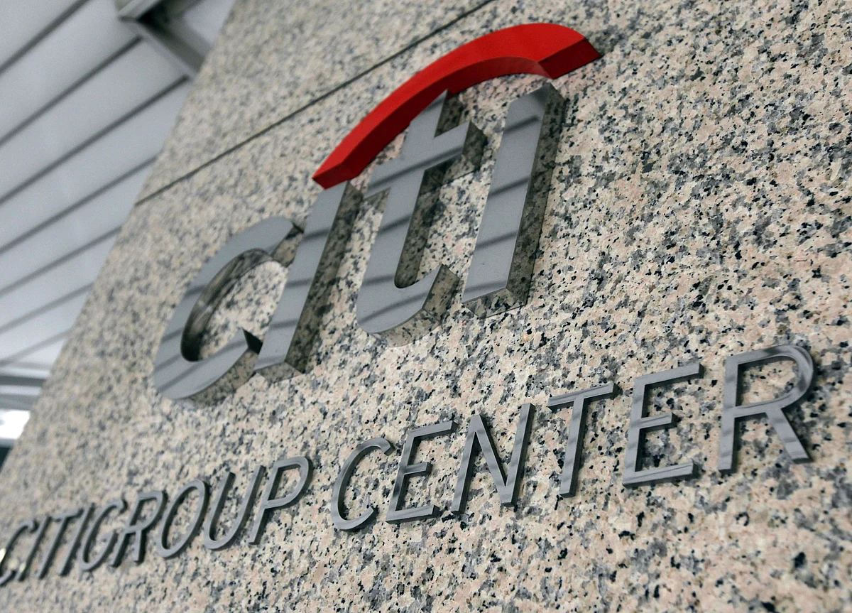 Citigroup Restates Earnings After Writing Down Revlon Loan