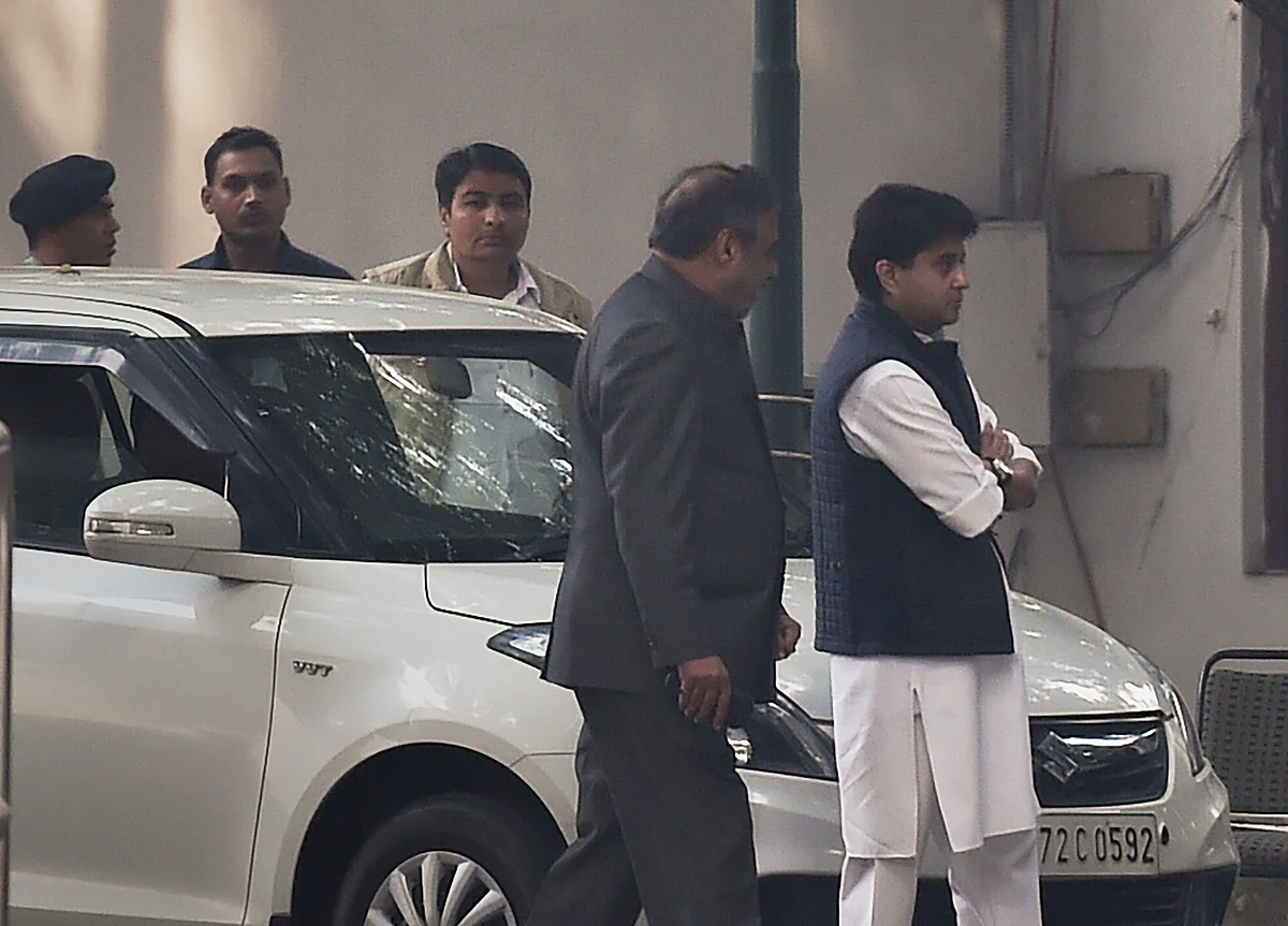 Congress Working Committee Discusses Maharashtra Situation; Final Decision On Friday