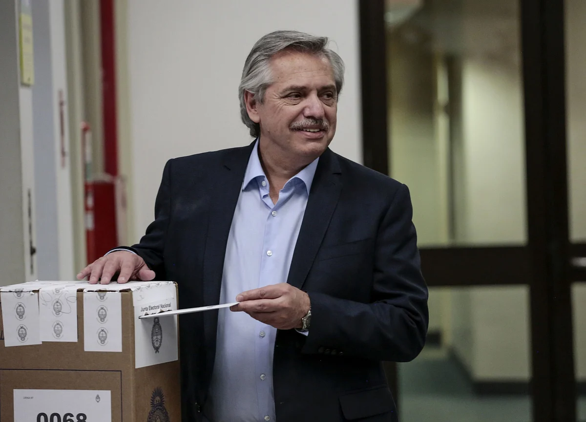 Argentina’s Fernandez Supports FX Controls: La Nacion