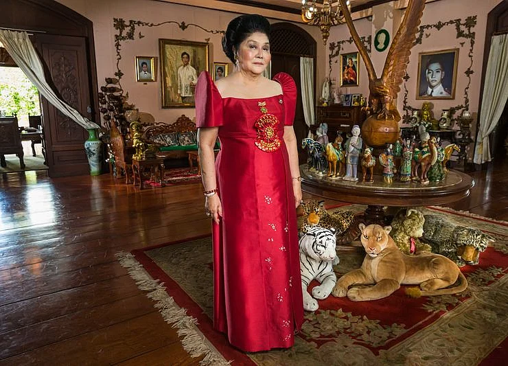 In Imelda Marcos’s World, Wealth Takes a Backseat to Power