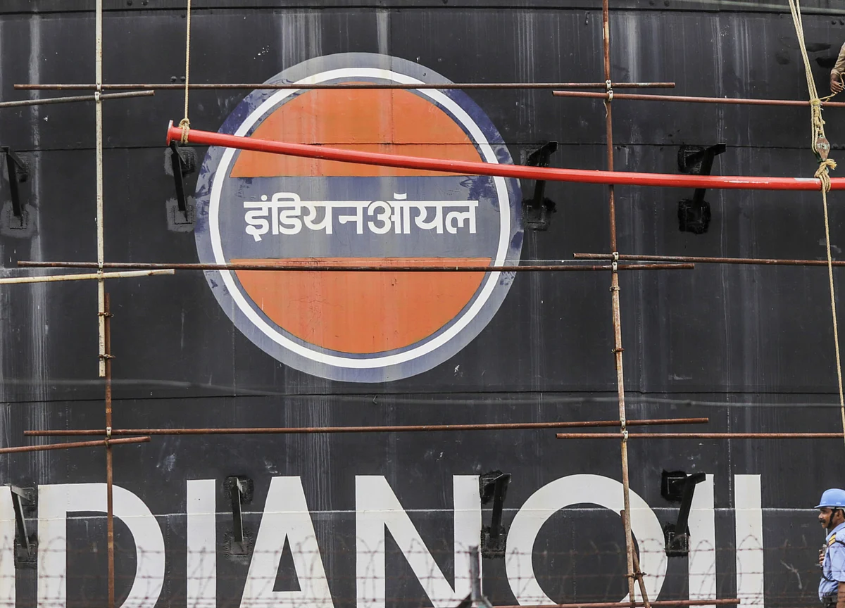Government Considers Cutting Stake In Indian Oil To Below 51%