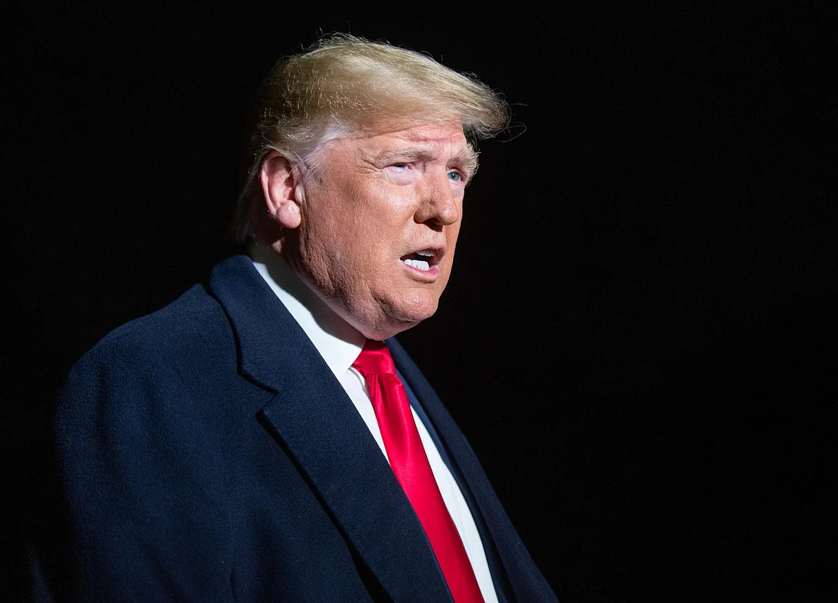 Leading Democrat Says Impeachment Poses Risk for Elections