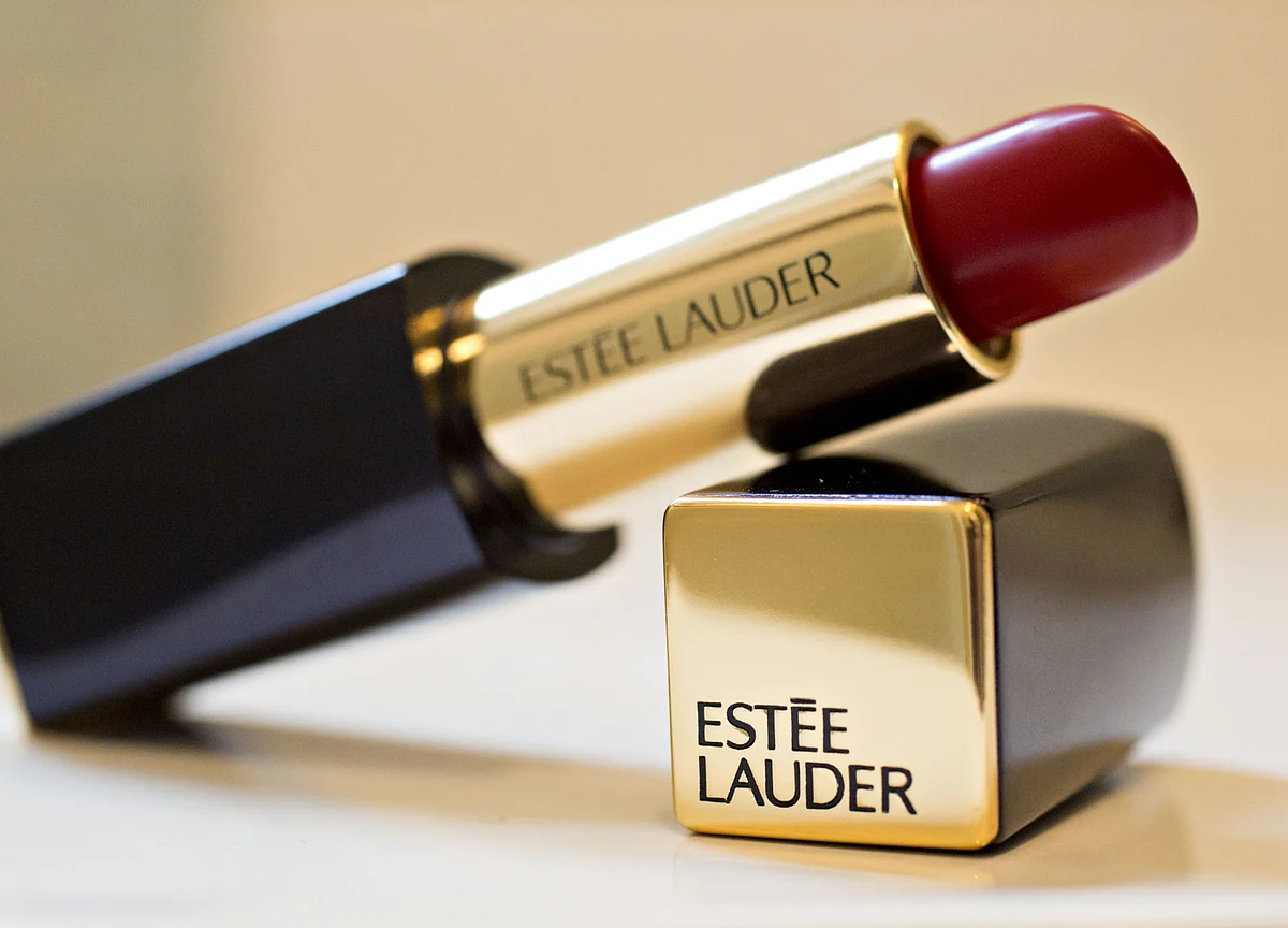 The Inside Story of Estée Lauder’s Billion-Dollar Success