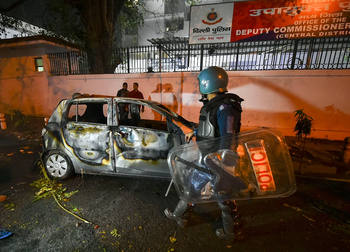 Refrain From Broadcasting Content Which May Instigate Violence: I&B Ministry To News Channels