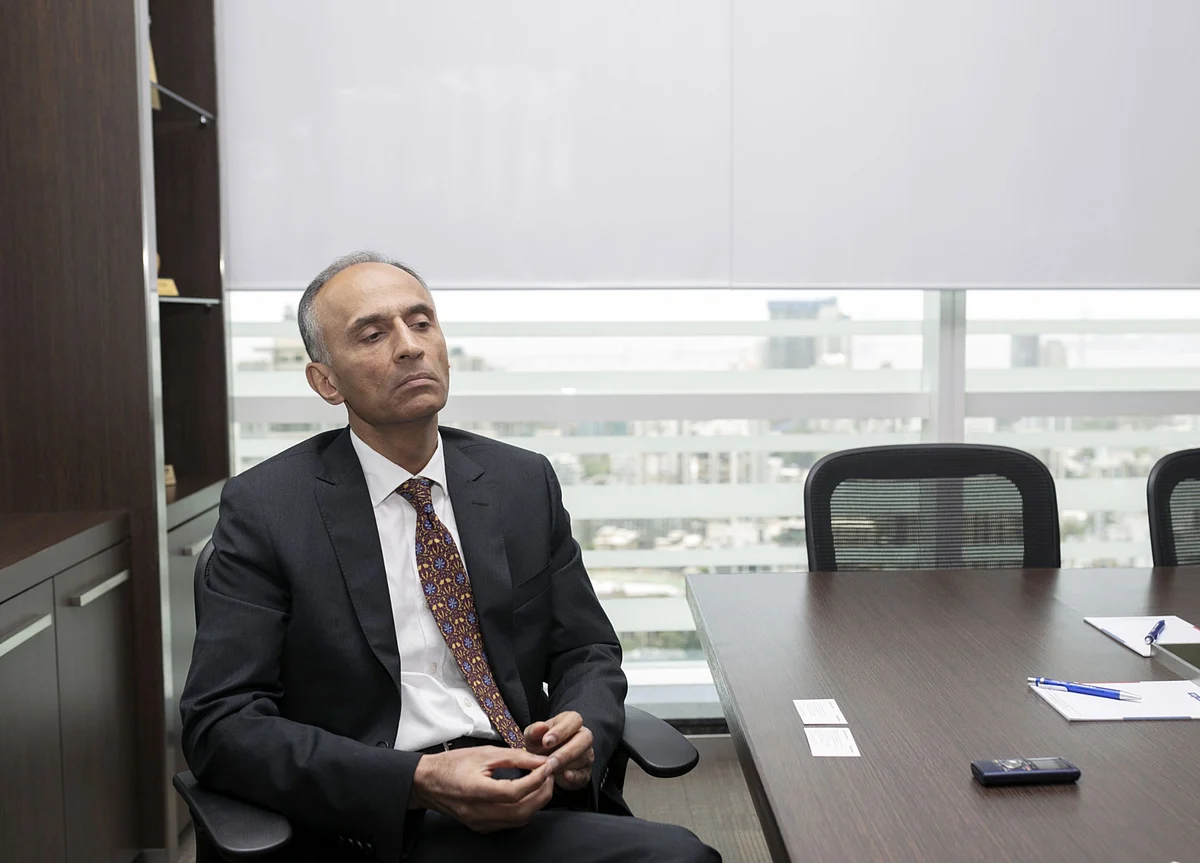 Yes Bank CEO Awaits a New Investor as Delay Seen Risking System