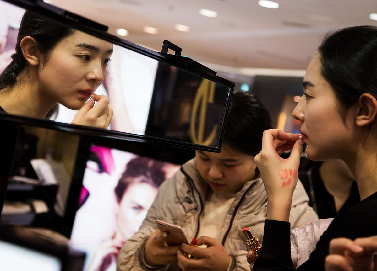 Korean Cosmetics Wave Turns Architecture Major Into Billionaire