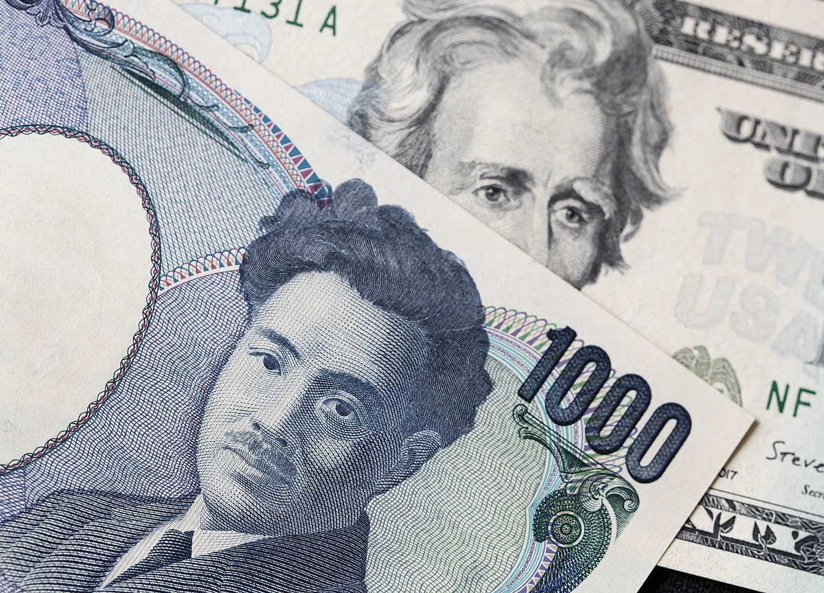 It’s a Good Time to Buy the Yen Versus Dollar, History Shows