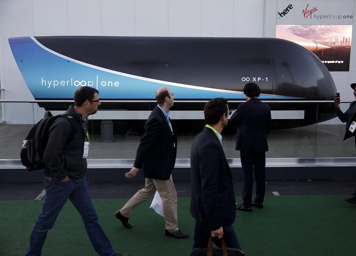 Flying Cars, Hyperloops and the Other 2020 Tech Predictions That Didn’t Pan Out
