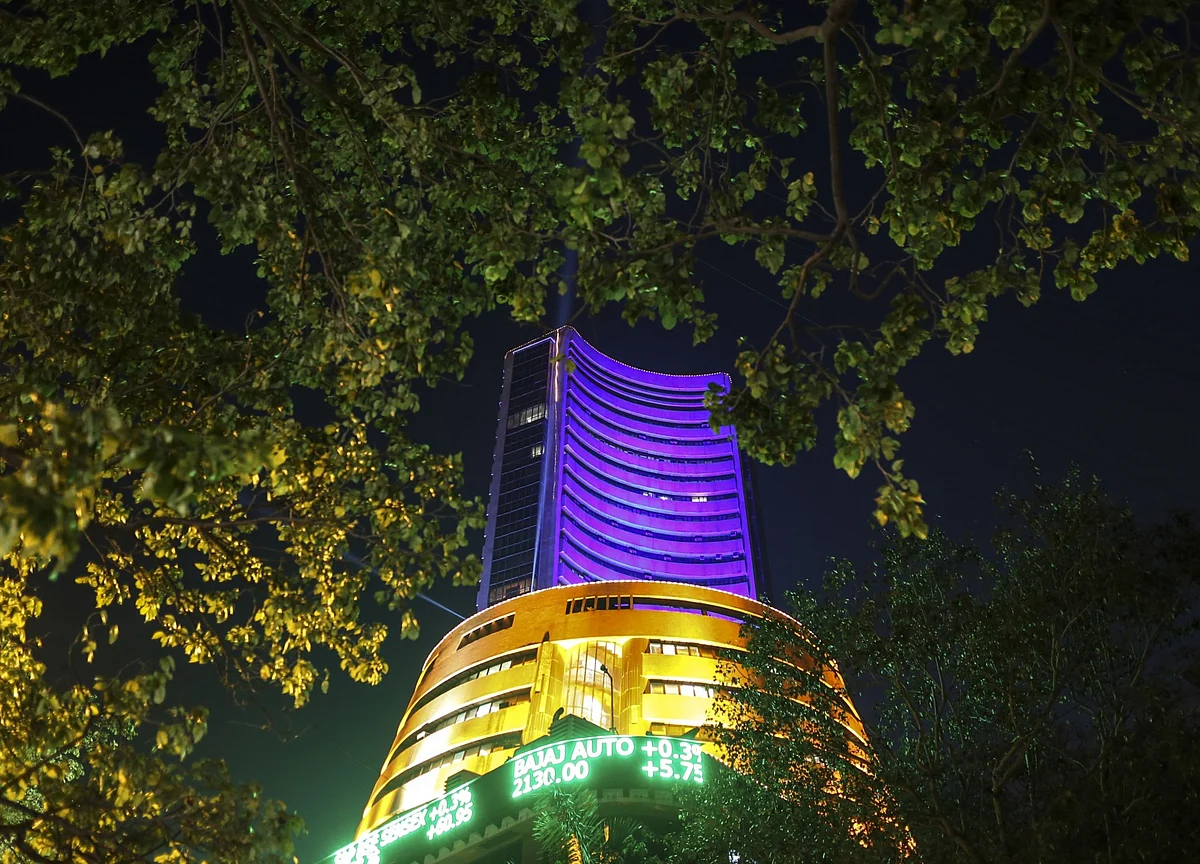 Indian Stocks Fall With Asian Markets in New Year’s Eve Lull