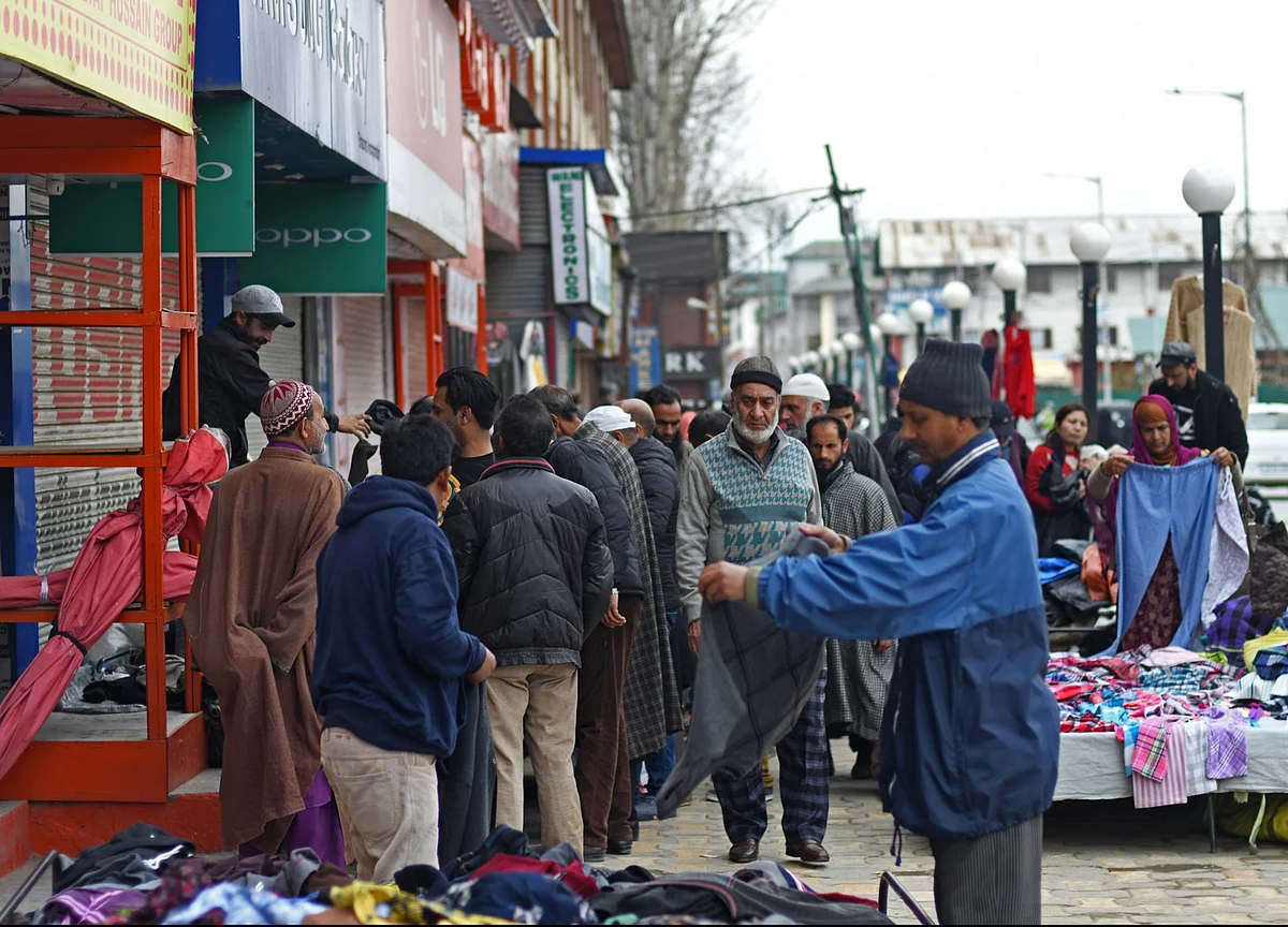 Internet Services In Government Hospitals In Kashmir To Be Restored From Midnight