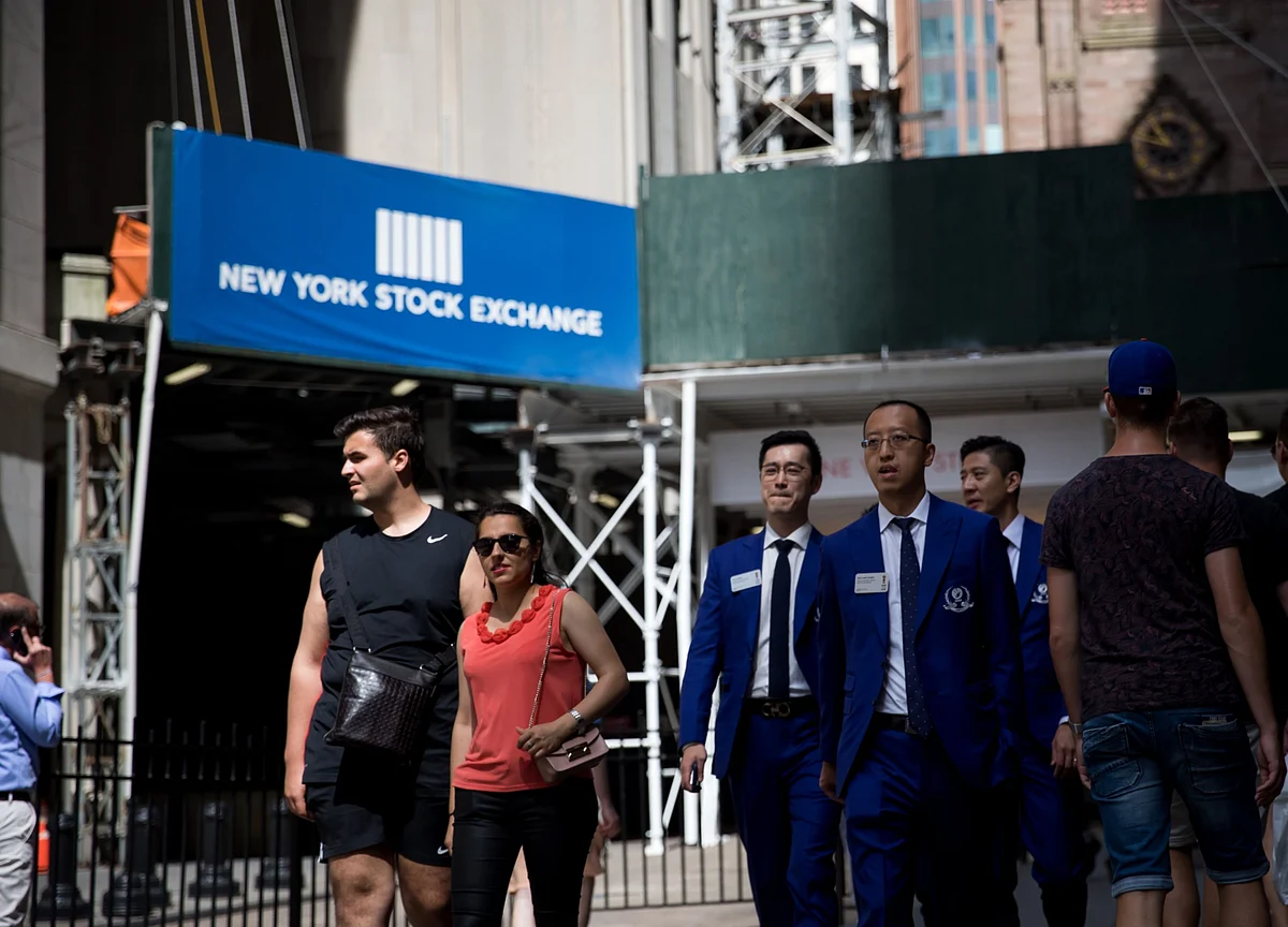 U.S. Stocks Rise as Trade in Focus; Bonds Drop: Markets Wrap