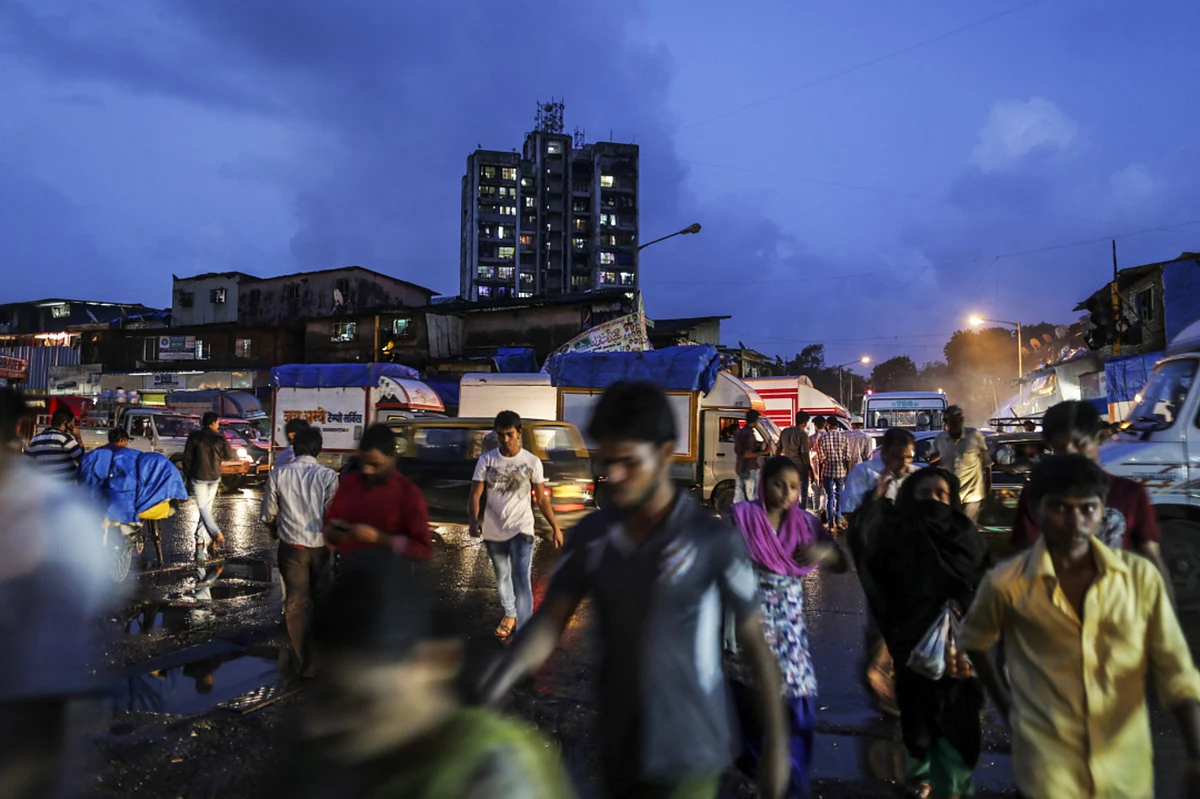 Mumbai Races to Keep the Virus From Asia’s Most Crowded Slum