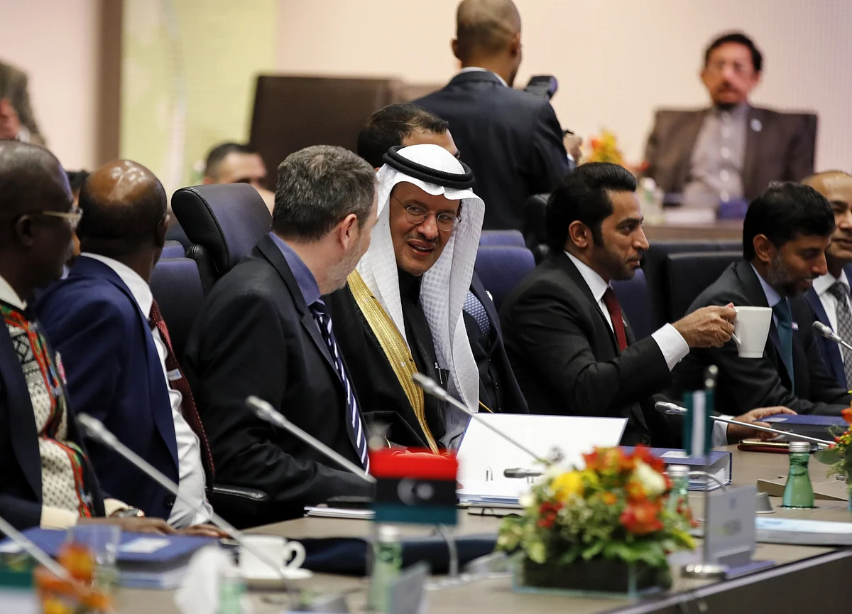 Kuwait Could Agree in Days With Saudis on Neutral-Zone Oil