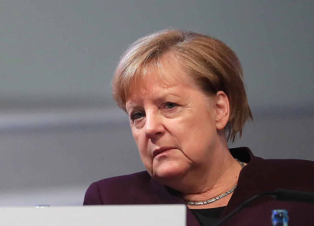Merkel Faces Revolt Over Huawei as Lawmakers Seek Full Ban