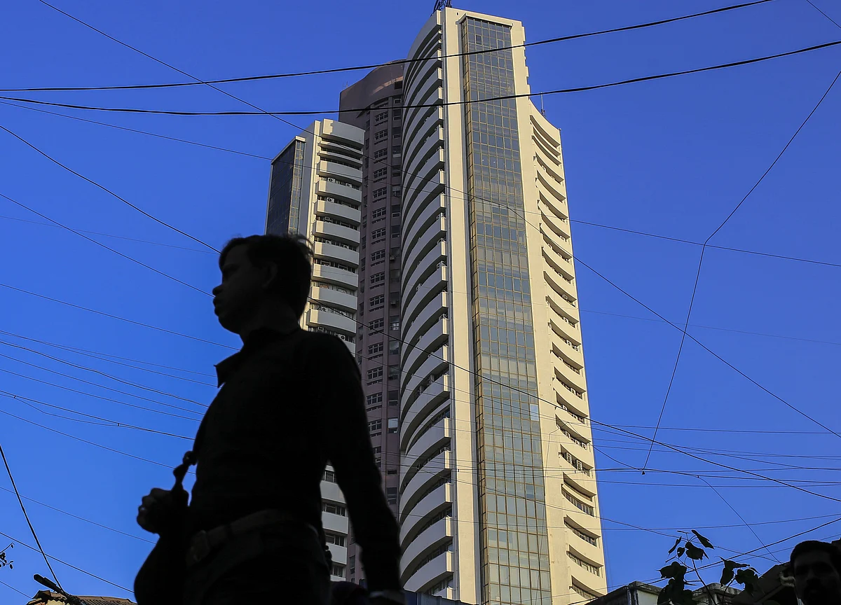 Brokers Contend With End of Era on Asia’s Oldest Stock Exchange