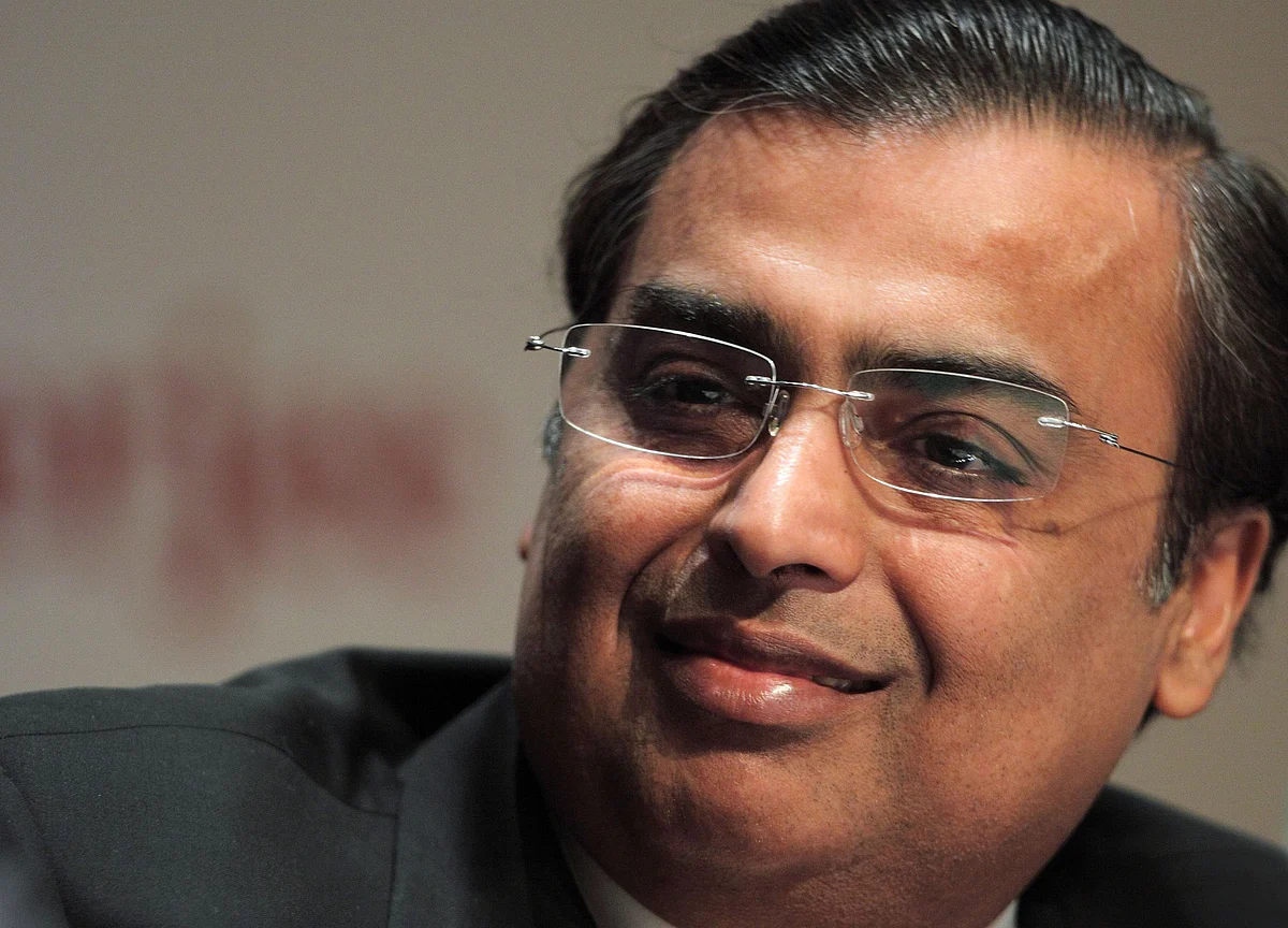 Ambani’s Retail Unit Valued at $34 Billion in Share Swap
