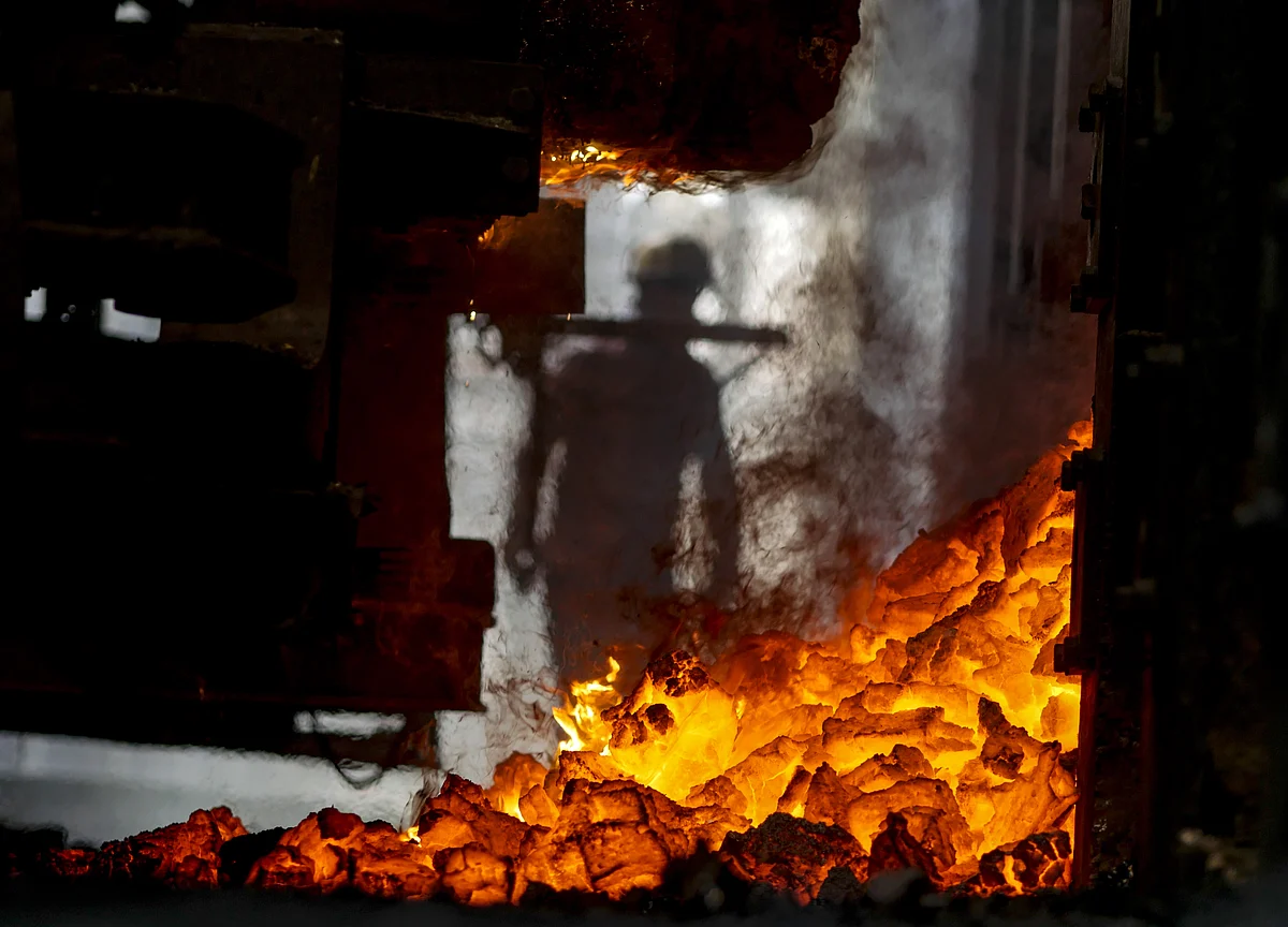India IIP Data: Industrial Production Contracts 3.8% In October