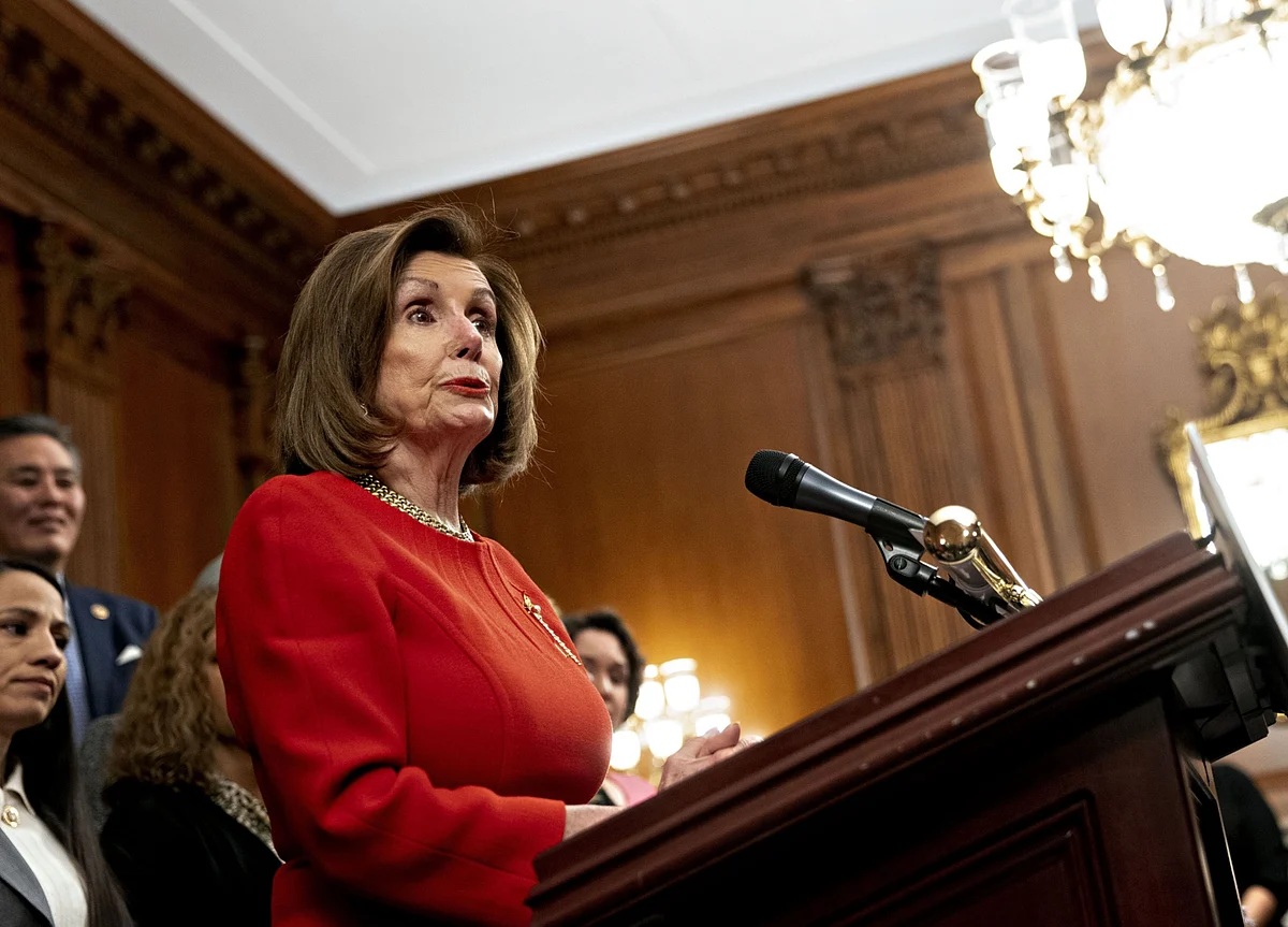 Pelosi to Initiate Trump Trial Next Week; Witness Fight Heats Up