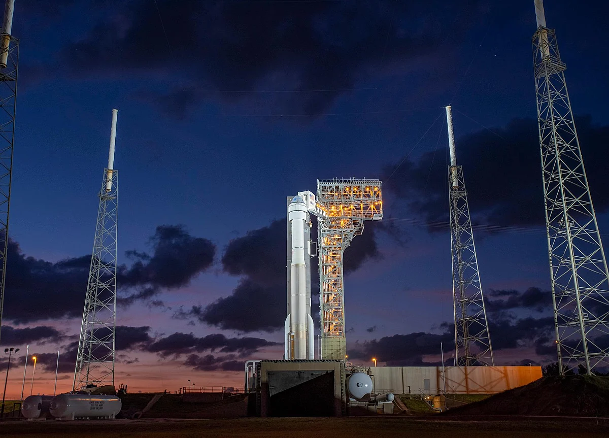 Boeing’s Epic Bad Year Ends With Space Dud, CEO in Jeopardy