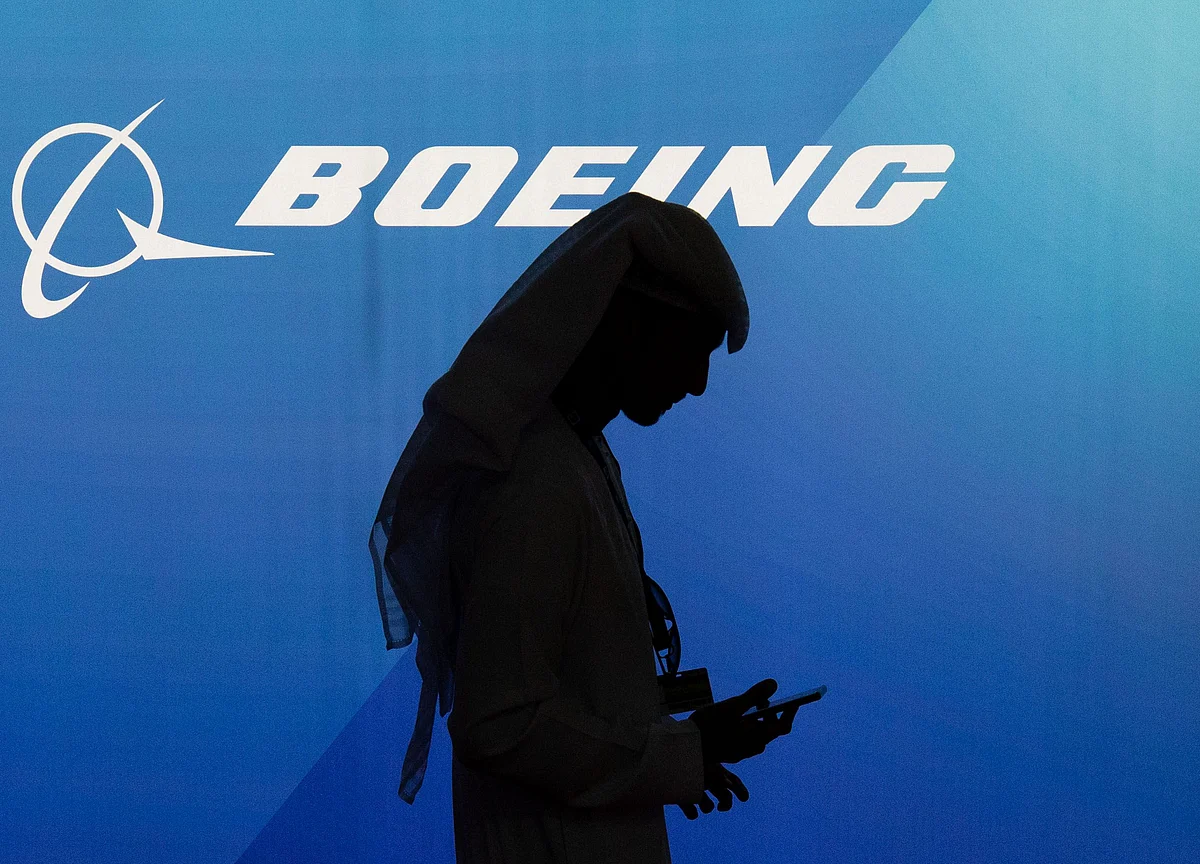 Democratic Senators Demand Boeing Scrap Bonus for New CEO