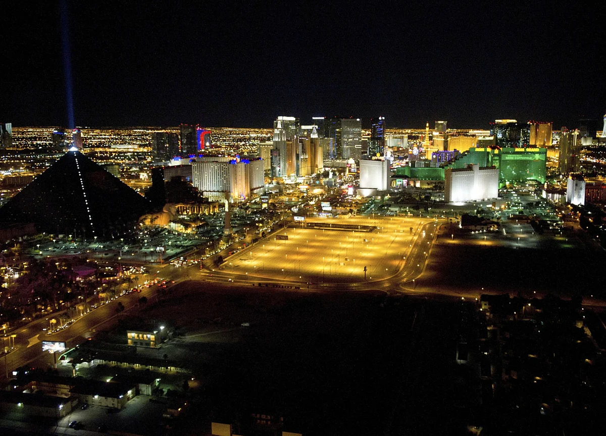 Where to Spend Your Money Drinking in Las Vegas