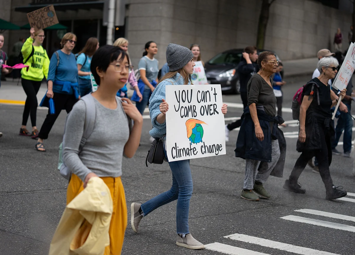 Amazon Threatens to Fire Climate Activists, Group Says