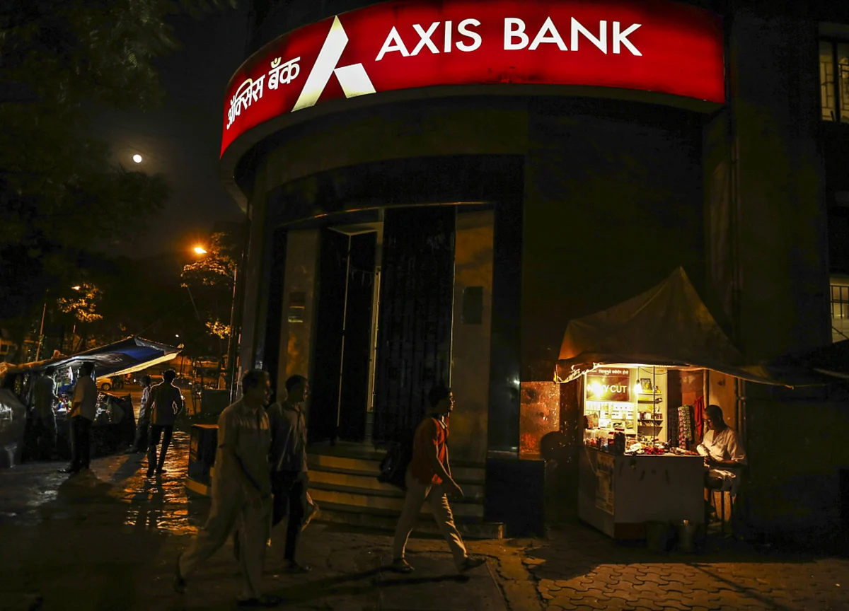 SEBI Rejects Axis Bank’s Plea In Karvy Stock Broking Matter