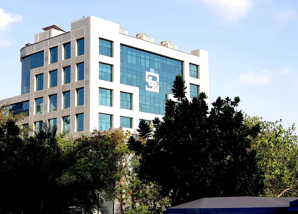 SEBI Issues Performance Benchmarking Guidelines For Alternative Investment Funds