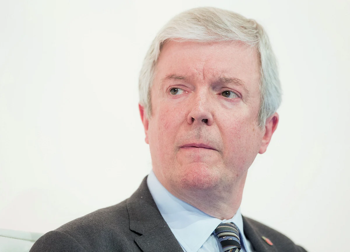 BBC Boss Quits Broadcaster Facing New Threats in Digital Era