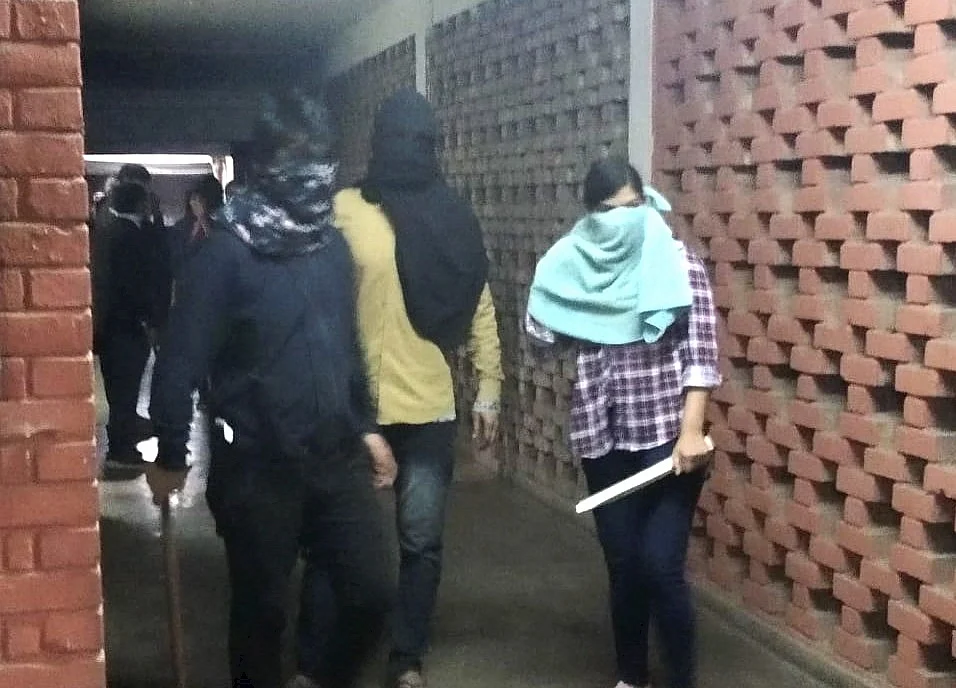 JNU Violence: Delhi Police Holds Meeting With Students, Teachers
