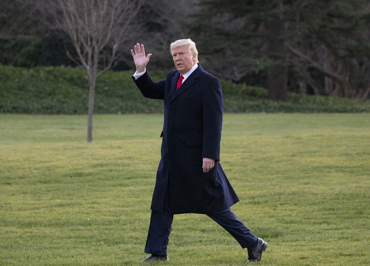 Trump Backs Away From War With Iran After Harmless Attack