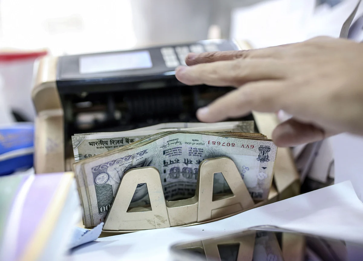 Rupee Falls To Lowest In More Than Six Weeks Against U.S. Dollar