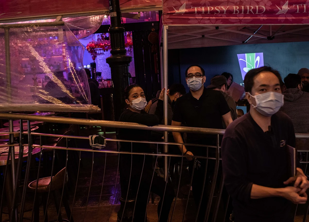 China Names HIV Drugs in Treatment Plan for New Virus