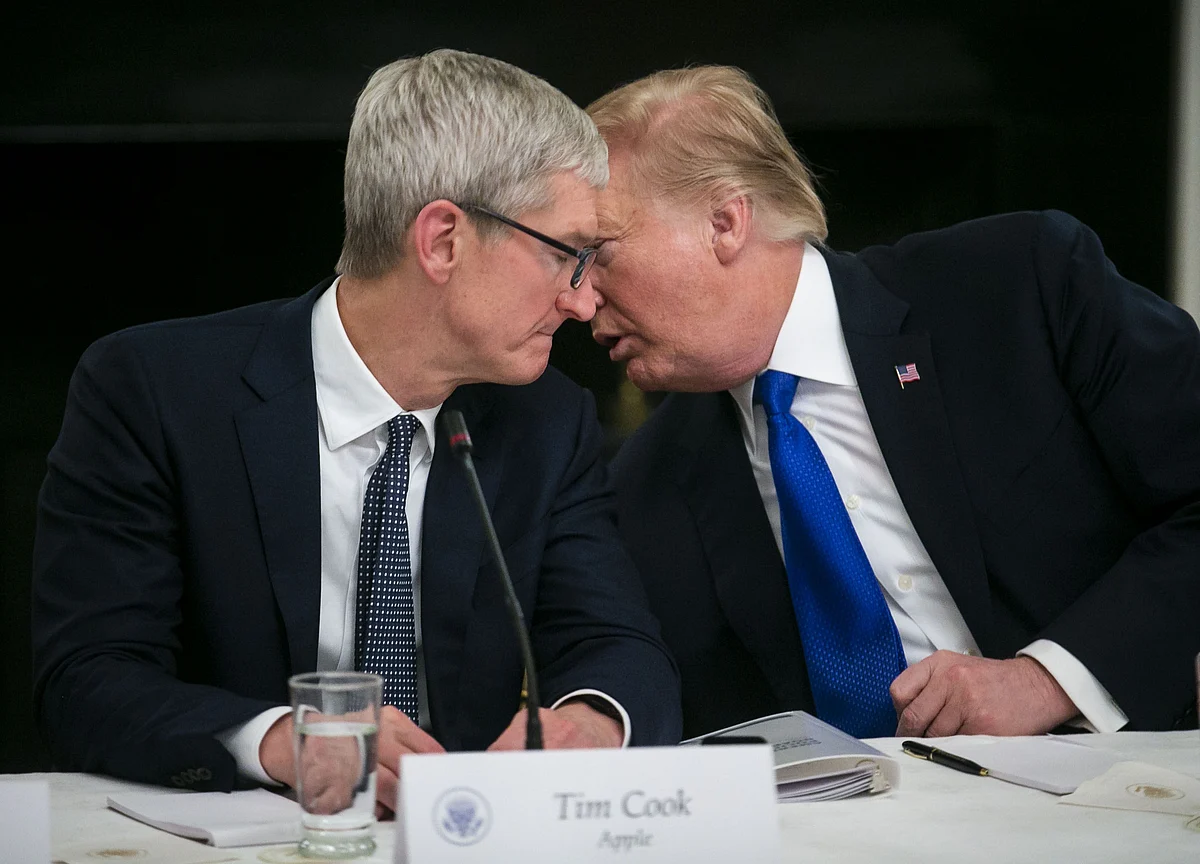 Trump Calls For Apple to Unlock iPhones of Florida Terrorist