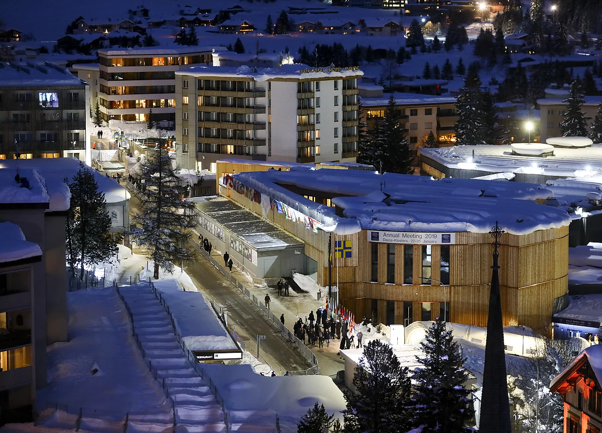Over 100 Indian CEOs, World Leaders Including Trump, Merkel And Imran Khan To Visit Davos