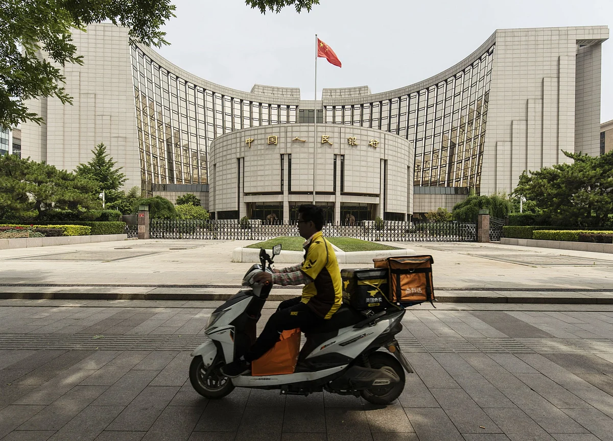 China Adds Cash to Banking System, Keeps Interest Rate Unchanged
