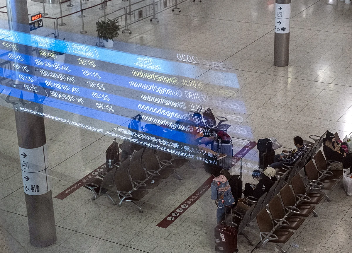 Virus Seen Pushing Some Struggling Airlines Out of Business