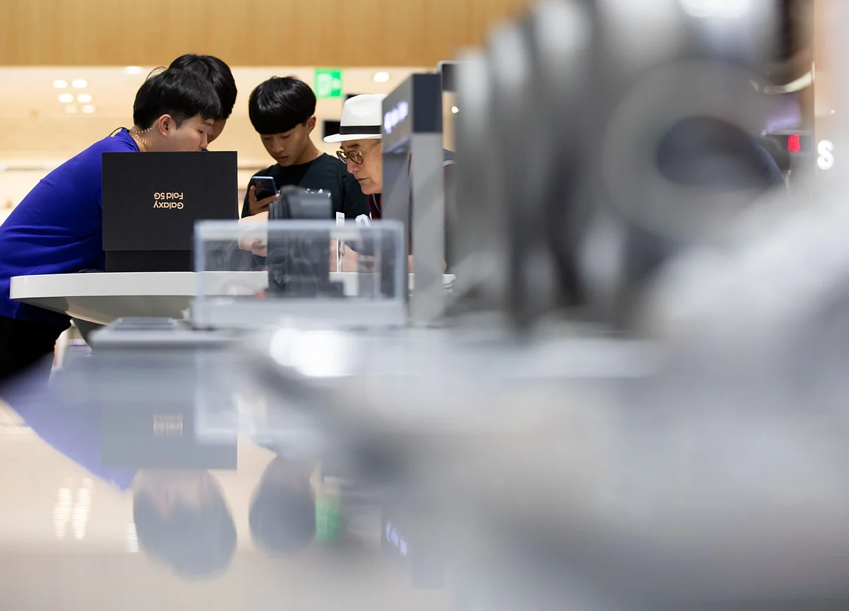 Samsung to Unveil New Devices Next Month in San Francisco