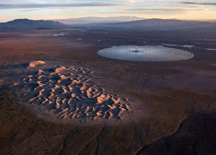 A $1 Billion Solar Plant Was Obsolete Before It Ever Went Online