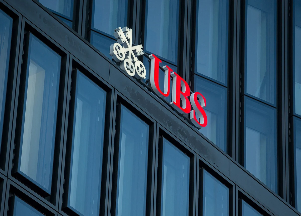 UBS Wealth Bankers Get Dose of Credit Suisse Tonic in Khan Plan