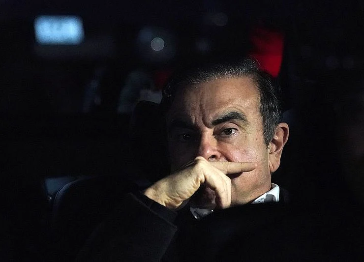 Ghosn Escaped Same Day Close Surveillance Ended, Sankei Says