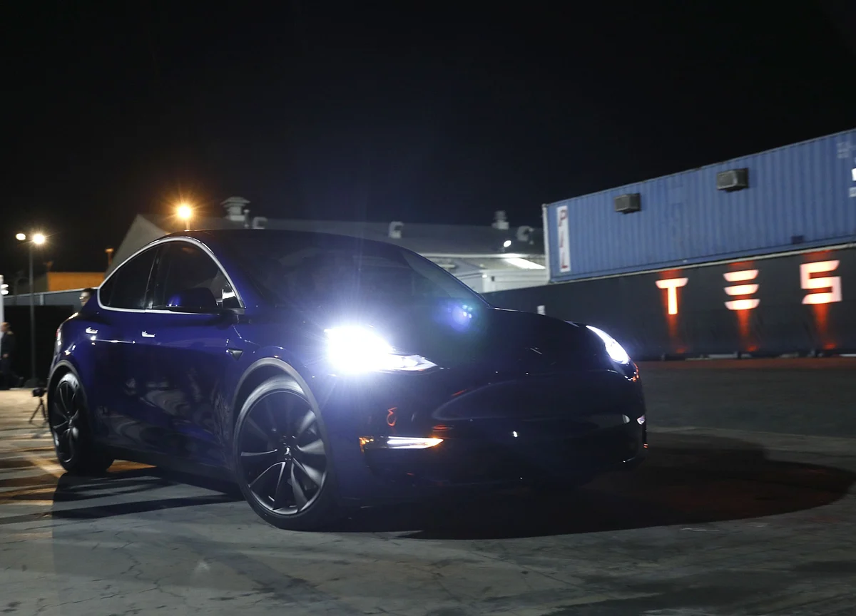 Musk’s Second Blowout Quarter Sends Tesla Soaring, Burns Shorts