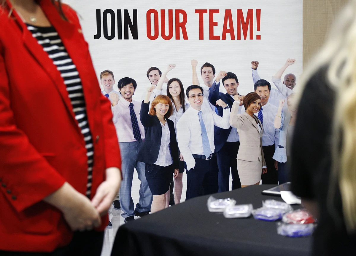 U.S. Applications for Jobless Benefits Rise Less Than Forecast