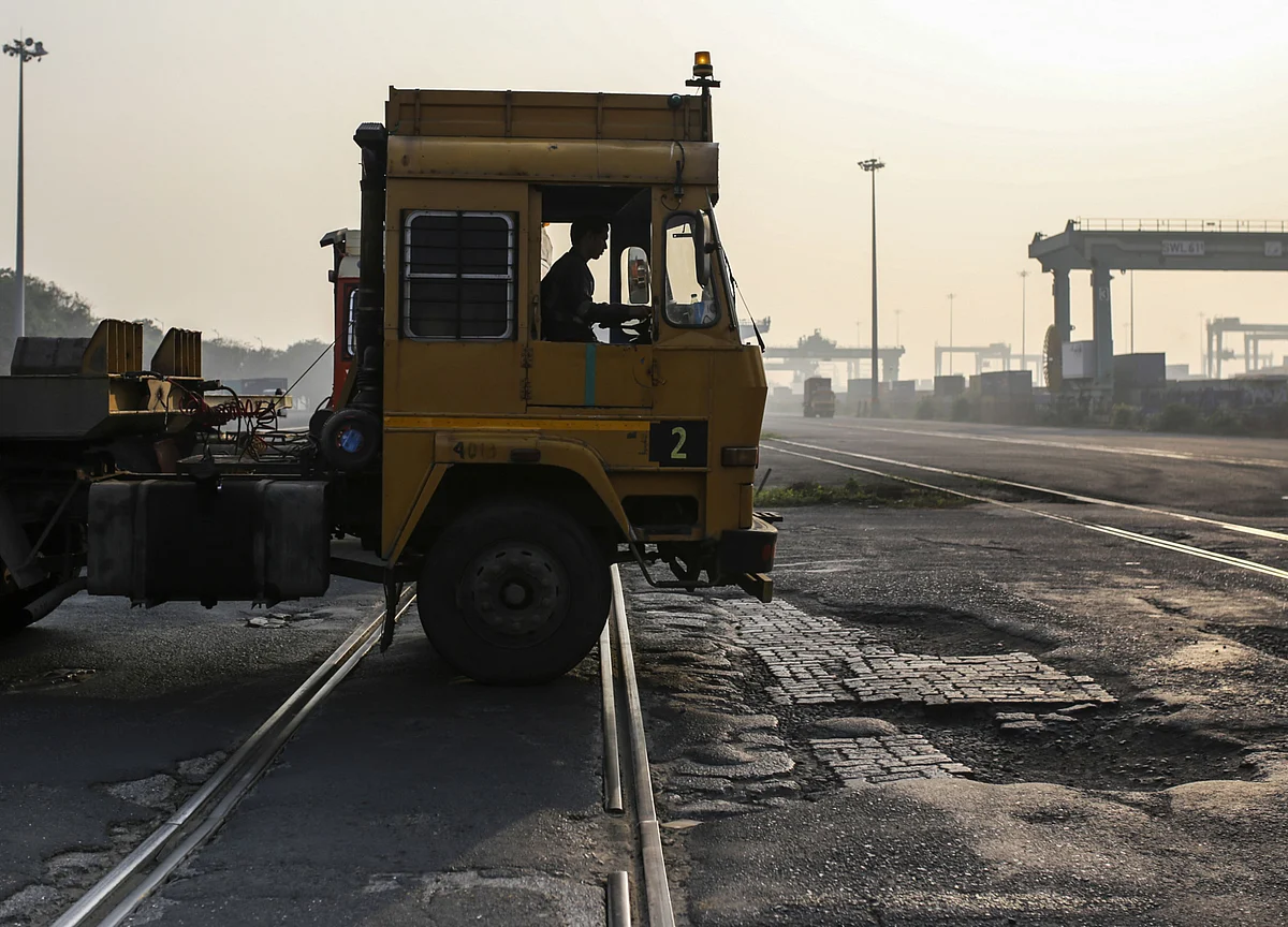 Shriram Transport Finance To Raise Up To Rs 1,000 Crore Via Bonds