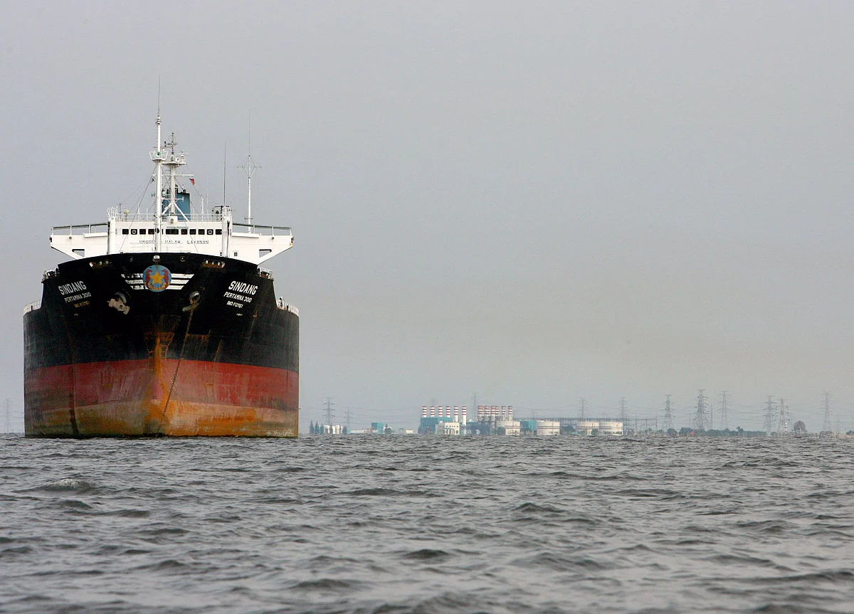 HPCL Begins Supply Of IMO 2020-Compliant Low-Sulphur Shipping Fuel