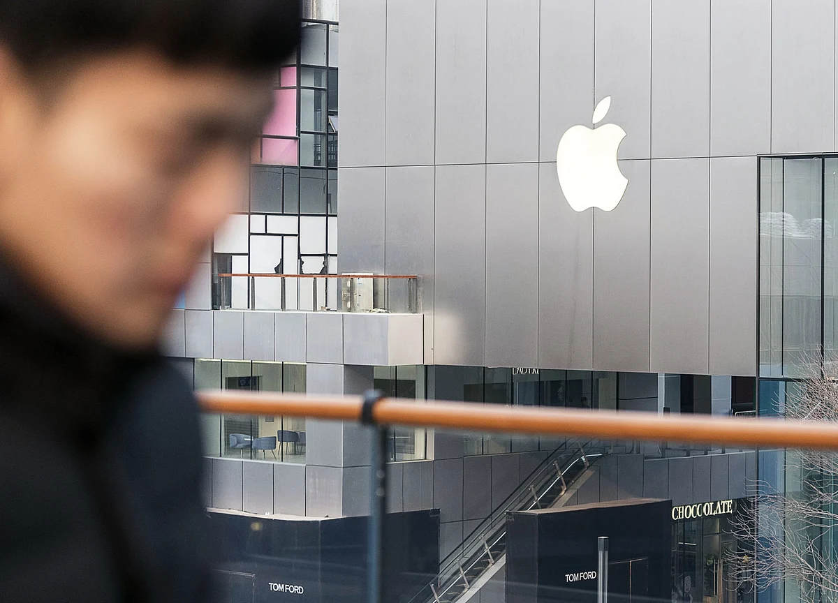 Apple and Broadcom Ordered to Pay $1.1 Billion for Patent Infringement