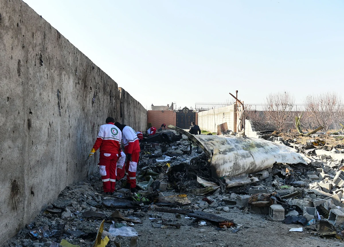 Iran Makes Arrests Over Jet Disaster and Vows Full Investigation