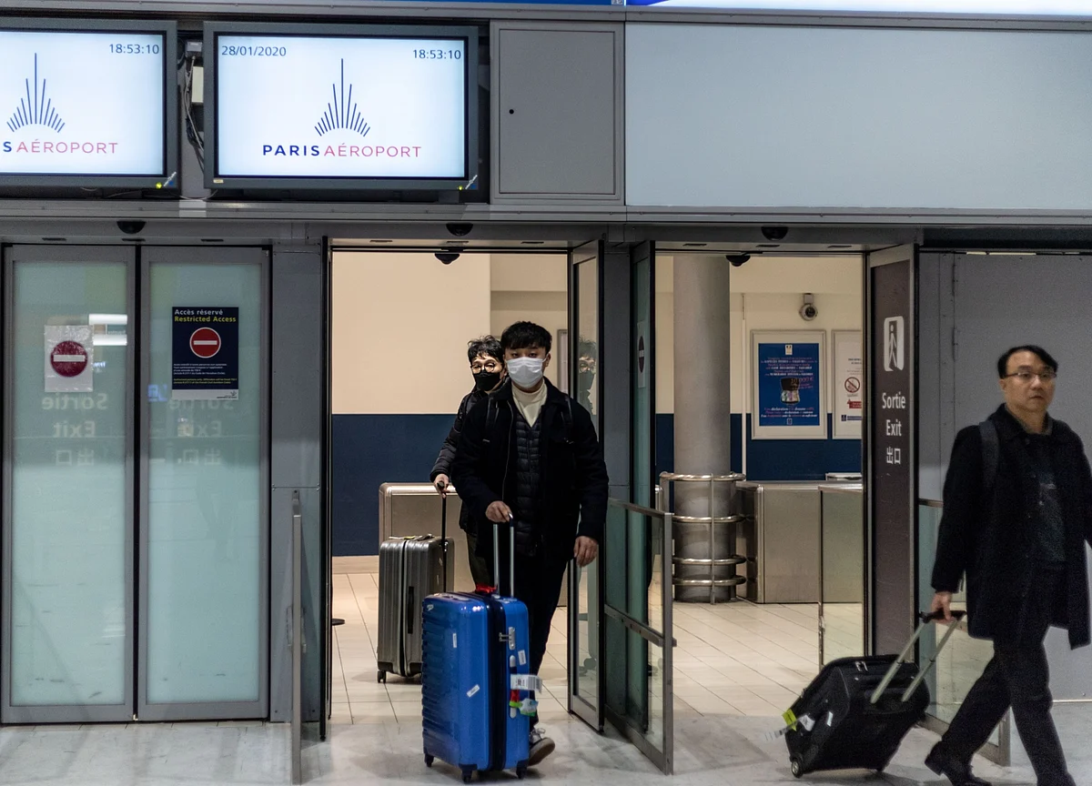 U.S. Weighs Options on Coronavirus, Including China Flight Ban