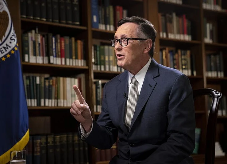 Fed in Good Place and Higher Inflation Welcome, Officials Say